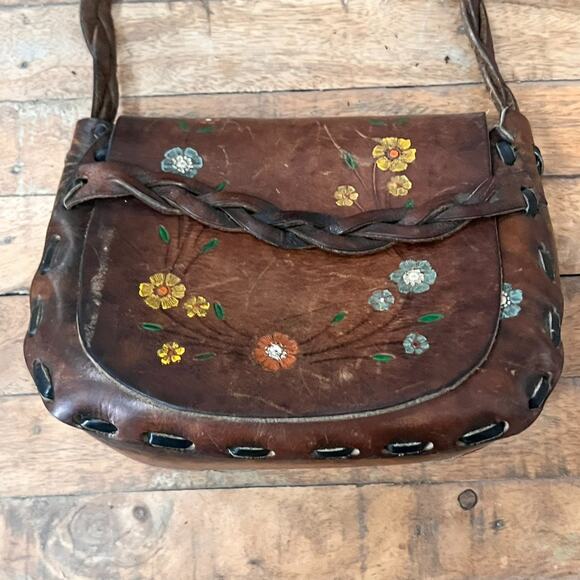 Vintage Shoulder Bag 8.5in Hand Tooled Braided Leather W/ Hand Painted Flowers - Picture 2 of 15
